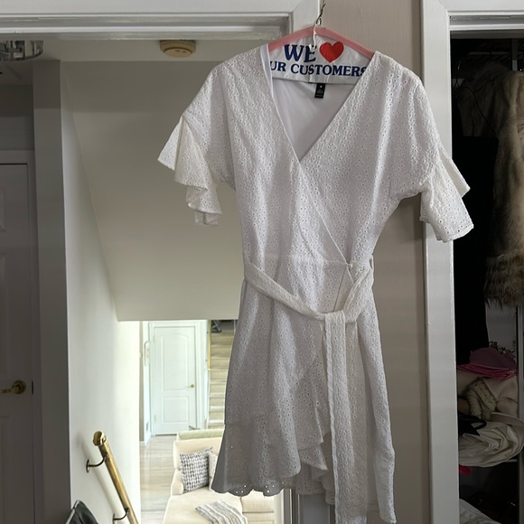Gorgeous white eyelet wrap dress from Bloomingdales - Picture 1 of 6